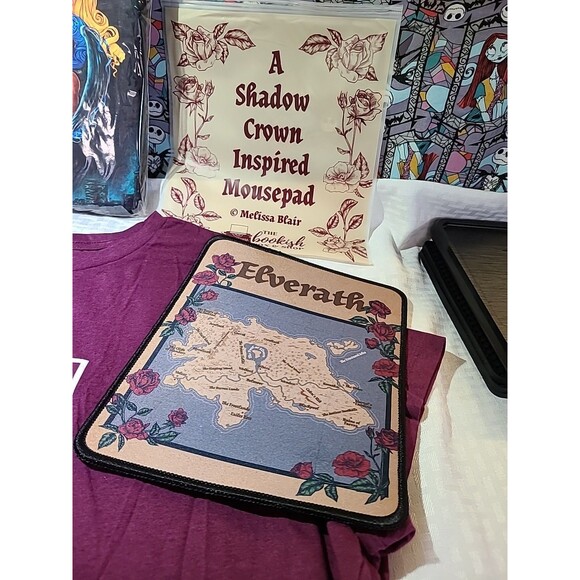 The Bookish Box Accessories 6pc Bundle T Shirt 4XL Cap Sleeve– No Book Included - Picture 8 of 10